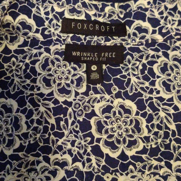 Foxcroft Navy Blue White Floral Cotton 3/4 Sleeves Non Iron Size 14 - Picture 4 of 4